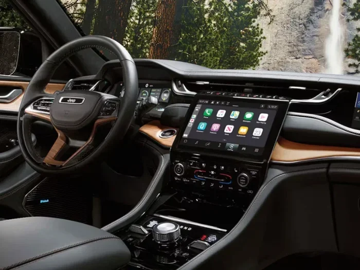 How to Reset Touchscreen Radio in Jeep Grand Cherokee