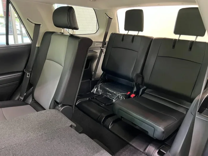 Does Toyota 4Runner Have 3rd Row Seating For Passengers