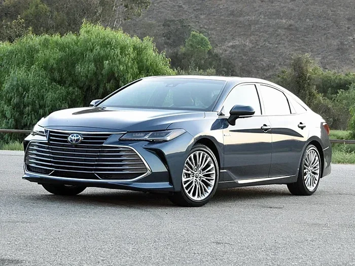 How Many Miles Can A Toyota Avalon Last On The Road