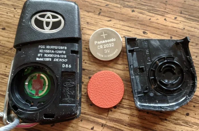 How to Change Battery in Toyota Camry Key Fob Quickly