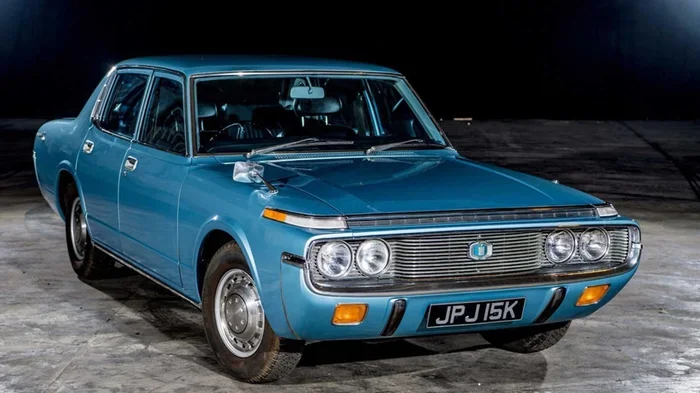 What Year Did the Toyota Crown Come Out Complete History