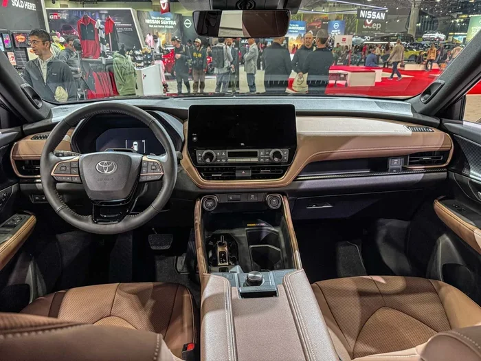 How to Reset Maintenance Light on Toyota Highlander 2026