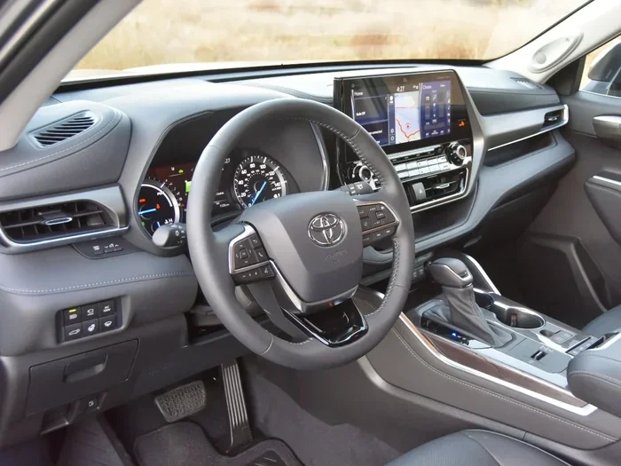 How to Reset a Toyota Highlander Maintenance Light Fast