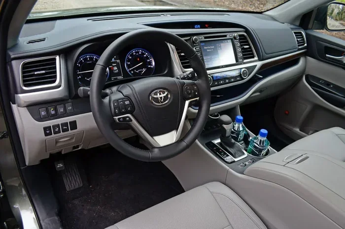 How to Reset a Toyota Highlander Maintenance Light Fast