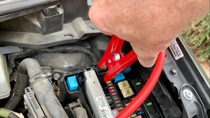 How to Jump Start a Toyota Prius Safely and Quickly