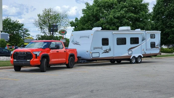 How Much Weight Can A Toyota Tundra Tow Safely