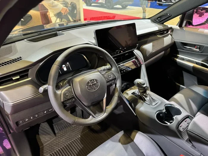 Why Did Toyota Quit Making the Venza Reasons Explained
